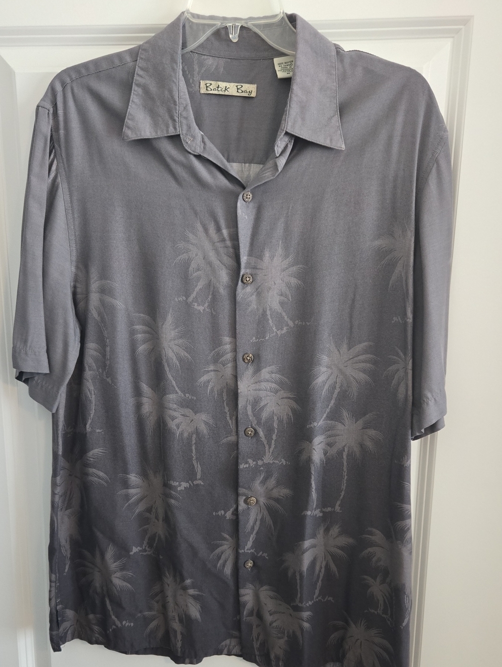 Men’s Batek Bay Gray Palm-Print Short Sleeve Shirt